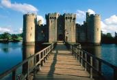 Bodiam Castle1-East-Sussex